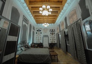 Bibi-Khanym Hotel