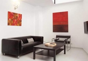 Big 2-level apartment near Park Guell with A/C and free wifi