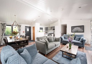 Blossom Lodge, 1 Roadford Lake Lodges