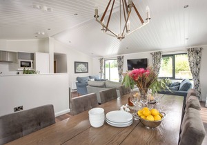 Blossom Lodge, 1 Roadford Lake Lodges