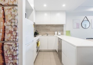 BRAND NEW! 1BR + Study Apt in Homebush Sleeps 5