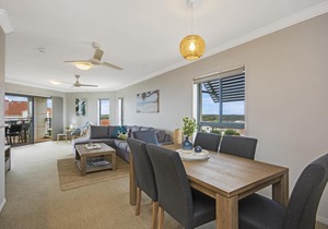 Breakers 2 12 - LJHooker Yamba