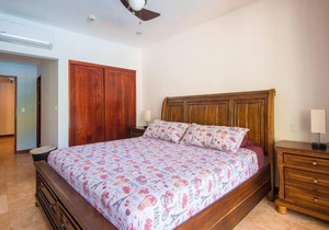 BreakWater Point Condo. Ocean Front.