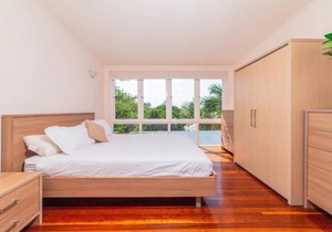 Breezy 4 Bedroom Queenslander in Balmoral