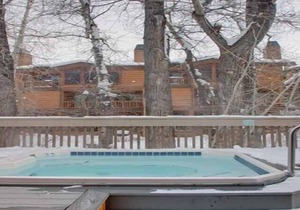 Bridgepoint Condo 11 - On Trail Creek & Walk to Downtown & Ski Lifts