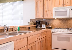 Bridgepoint Condo 11 - On Trail Creek & Walk to Downtown & Ski Lifts