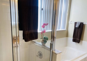Bridgewater 4 bed pool home