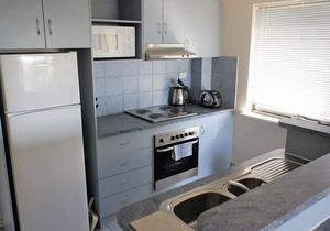 Bright 2 Bedroom Central Perth Apartment