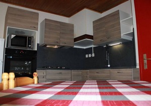 Bright and welcoming cottage in the heart of the farmhouse
