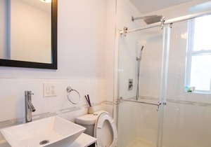 Bright & Private 1BR Apt in Uptown Hoboken