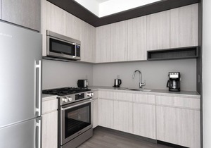 Bright South Loop 1BR w/Pool, Gym, walk to Museum Campus, by Blueground
