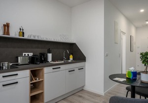 ☆BRIGHT: Studio for 2 | City Center | Kitchen