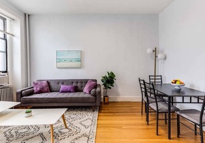 Bright & Stylish 1BR with Workspace