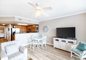 Bright, Welcoming Condo On Okaloosa Island! Waterfall, Lazy River