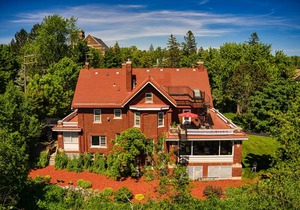 Brookside Suite GG Barnum Mansion By Heirloom Vacations