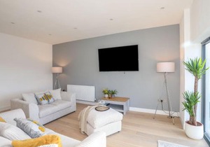 Bryn Min Manton Apartment