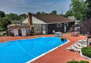 Budget Host East End Hotel in Riverhead