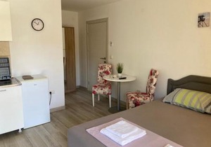 Budva, Jaz, apartmani DIF