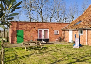Bungalow ∙ 2 bedrooms ∙ 4 guests