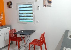 Bungalow charmant à Petit-Bourg avec jardin privatif
