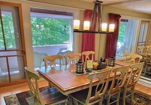 C011E- Managed by Loon Reservation Service - NH Meals & Rooms Lic# 056365