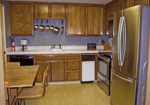 C59: Cozy Condo, Balcony W/Hillside & Ocean Views, 30 Mooring Available