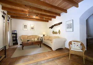 Ca`n Picassa - Three Bedroom Villa, Sleeps 6