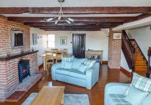 Cabin ∙ 2 bedrooms ∙ 4 guests