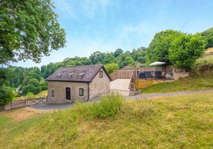 Cabin ∙ 2 bedrooms ∙ 4 guests
