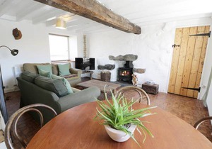 Cabin ∙ 2 bedrooms ∙ 4 guests