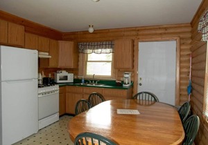 Cabin 2475 - Eye-Catching Log Cabin inside Resort