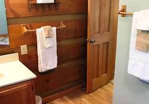 Cabin ∙ 3 bedrooms ∙ 8 guests