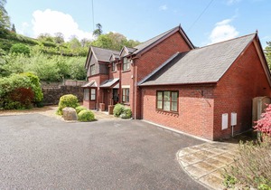Cabin ∙ 5 bedrooms ∙ 10 guests