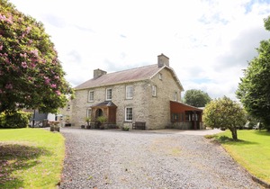 Cabin ∙ 8 bedrooms ∙ 16 guests