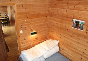 Cabin Fjord, Østerhus 581