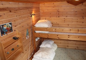 Cabin Fjord, Østerhus 581