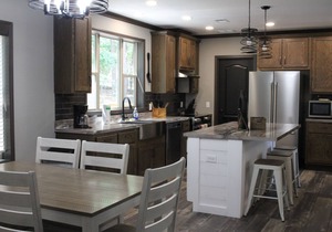Cabin K, Beautiful 3 bedroom Cabin On Lake Ouachita!