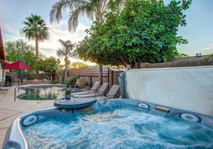 Cactus Acres Sleep 14 Scottsdale Estate ❤️ Heated Pool-Spa-Fire-Boccie-Near Events-Golf-Dine-Shop