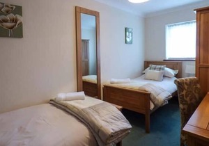 CAE CERRIG, family friendly, with hot tub in Dyffryn Ardudwy