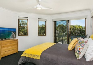 Calinda Sol 12 - Byron beachside perfection.... best location!