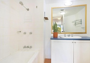 Calypso Plaza Resort Units 215 & 217 COMBINED - Beachfront Coolangatta