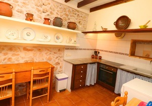 Can Cova 413 rustic finca with private pool, terrace, air conditioning and WiFi