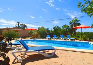 Can Cova 413 rustic finca with private pool, terrace, air conditioning and WiFi
