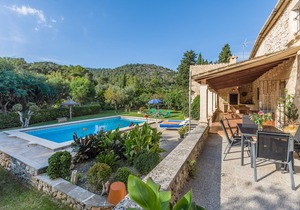 Can Llompart: Large Private Pool, A/C, WiFi