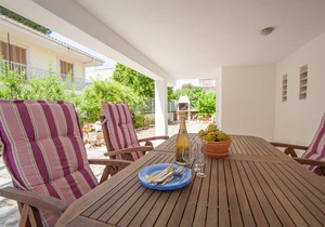 Can Miquelet - Three Bedroom Apartment, Sleeps 6