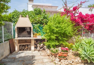 Can Miquelet - Three Bedroom Apartment, Sleeps 6