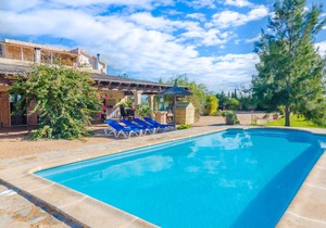 Can Tolo Pocaroba - Three Bedroom Villa, Sleeps 6