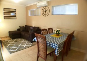 Cannington Home Accommodation House 3 (3 bedrooms & 2 bathrooms)
