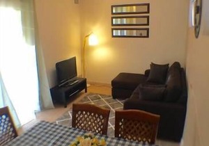 Cannington Home Accommodation House 3 (3 bedrooms & 2 bathrooms)
