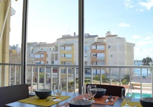Cap d'Agde: Appt 2 pièces cabine, 6 couchages, proche plage, loggia, parking - FR-1-249-127